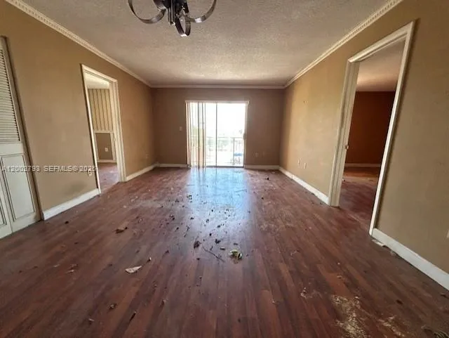 4713 NW 7th St # 1, Miami FL 33126