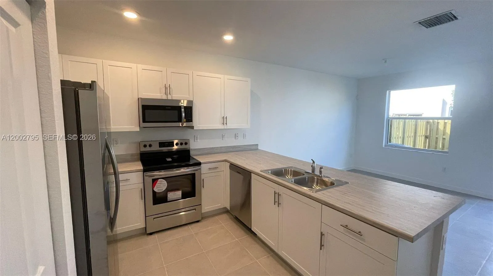 1844 SE 27th Rd, Homestead FL 33035