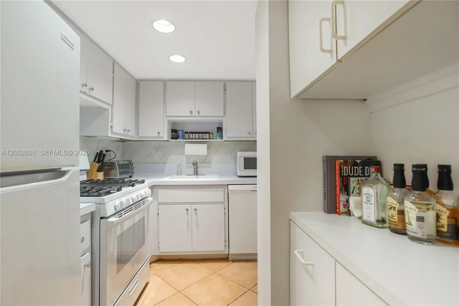 1205 Mariposa Ave # 102, Coral Gables FL 33146