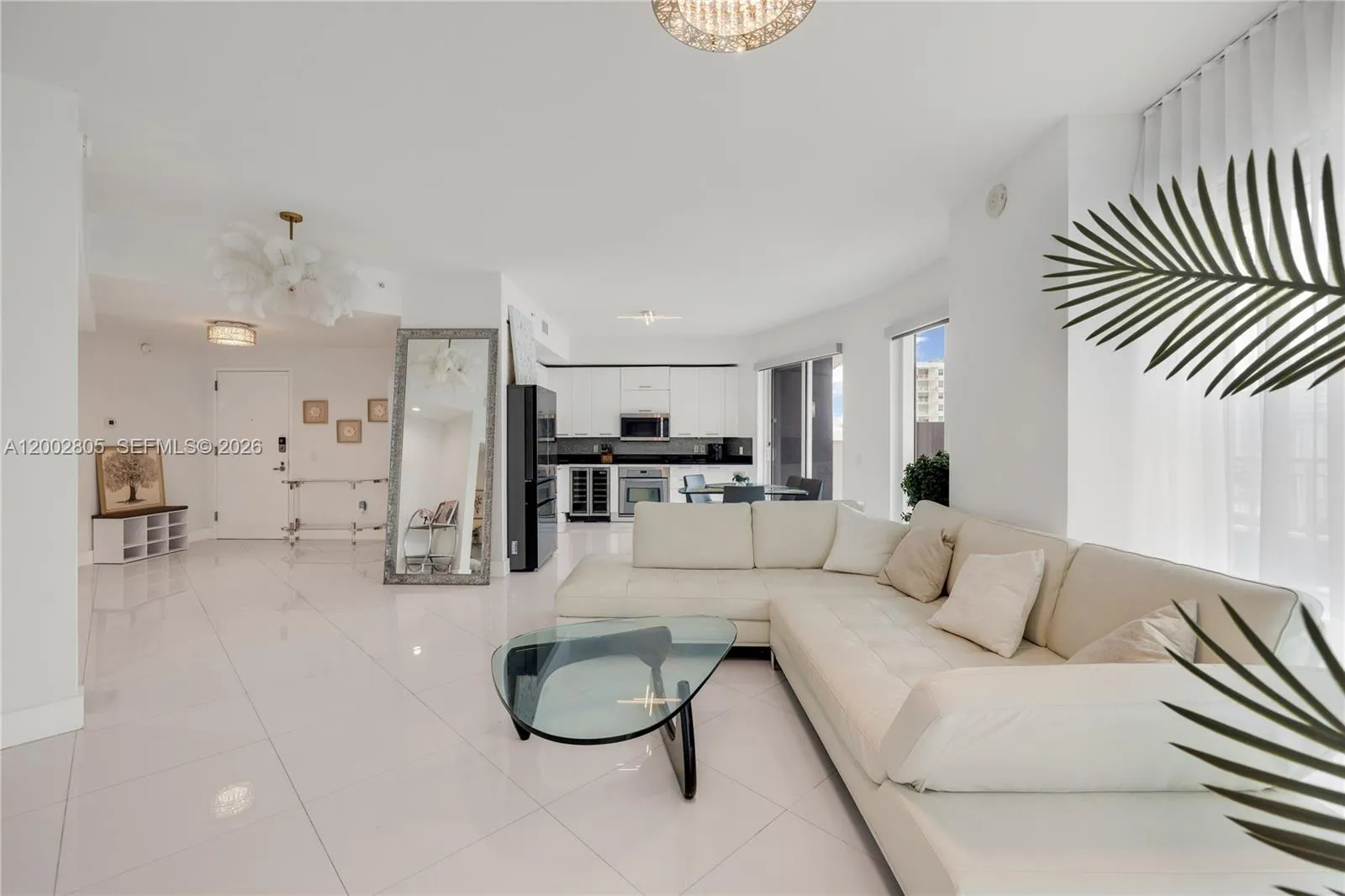 60 SW 13t St # 1124, Miami FL 33130