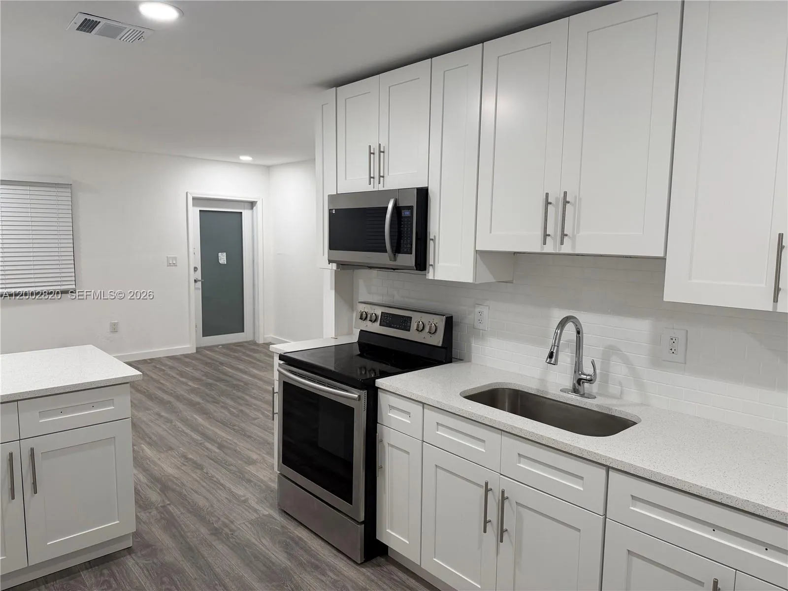 598 NW 53rd St, Miami FL 33127