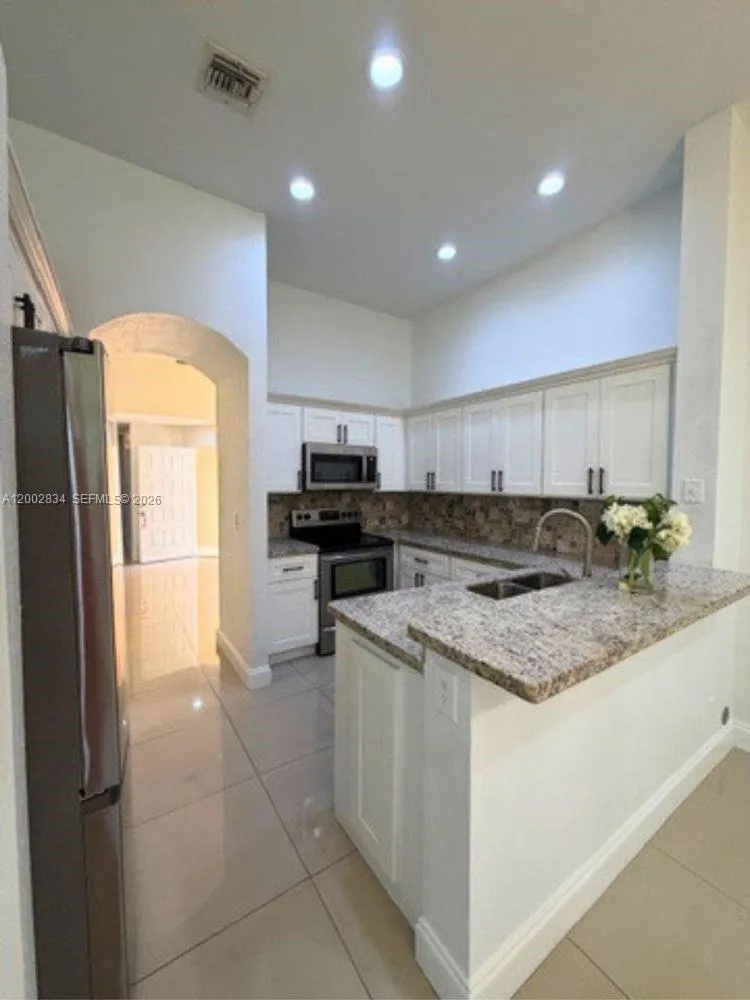 11459 Lakeview Dr # 7A, Coral Springs FL 33071