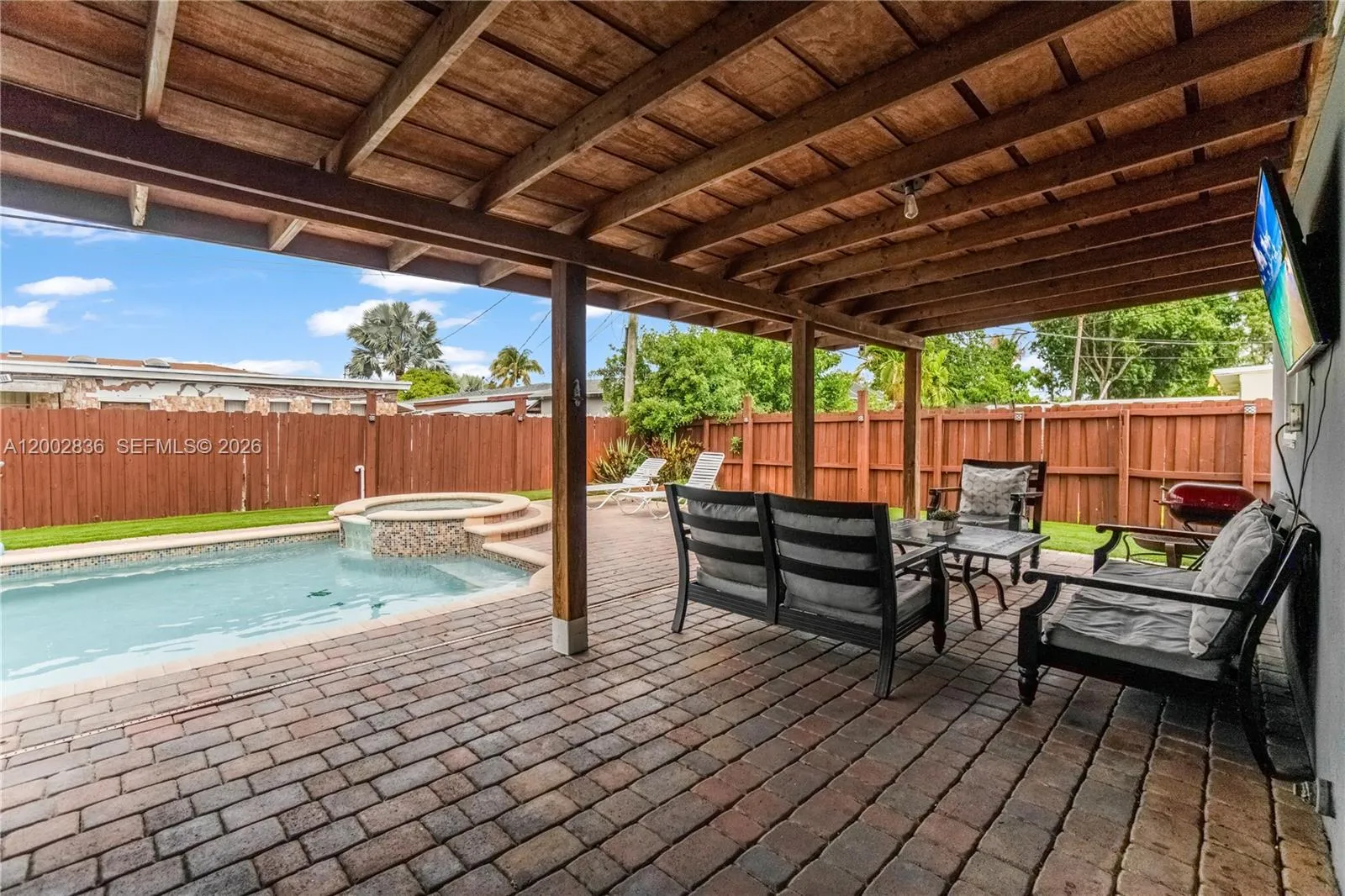 2310 De Soto Dr, Miramar FL 33023