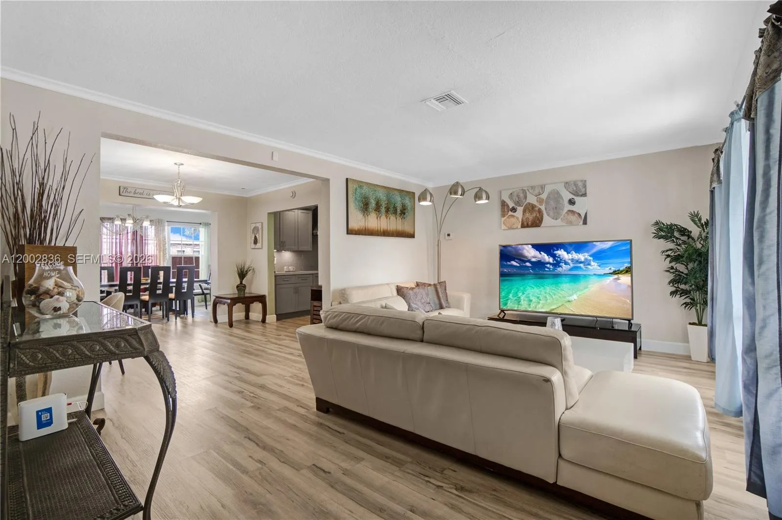 2310 De Soto Dr, Miramar FL 33023