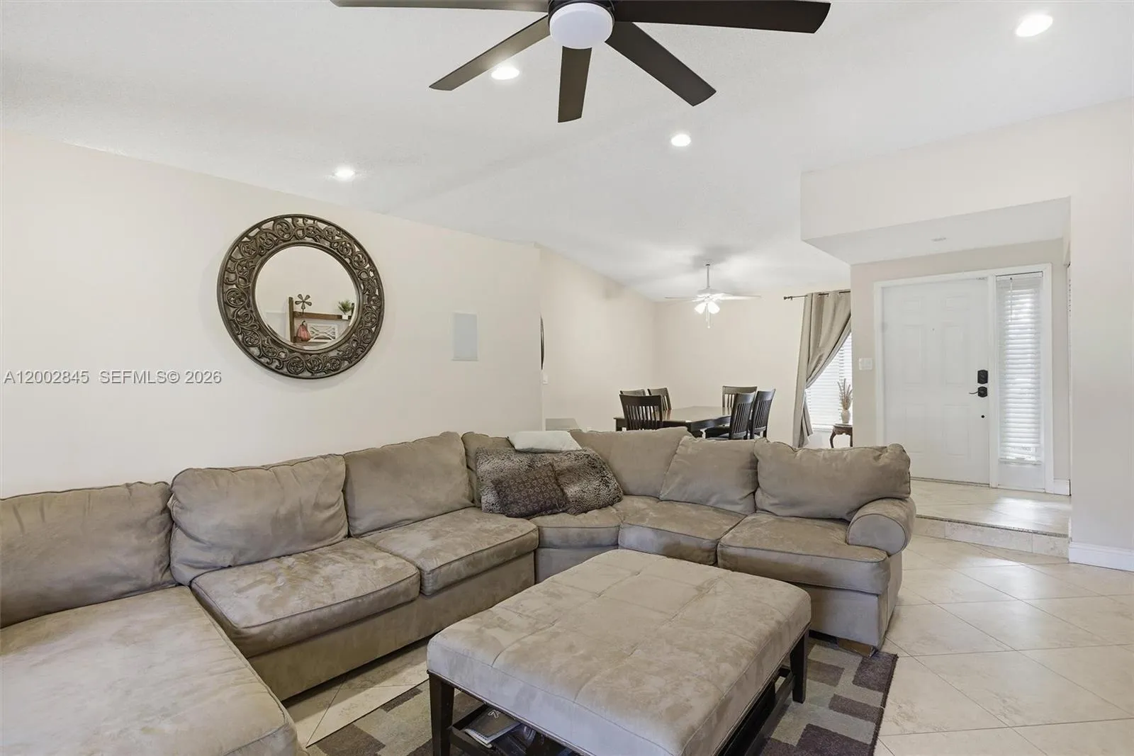 921 Monticello Ave, Davie FL 33325