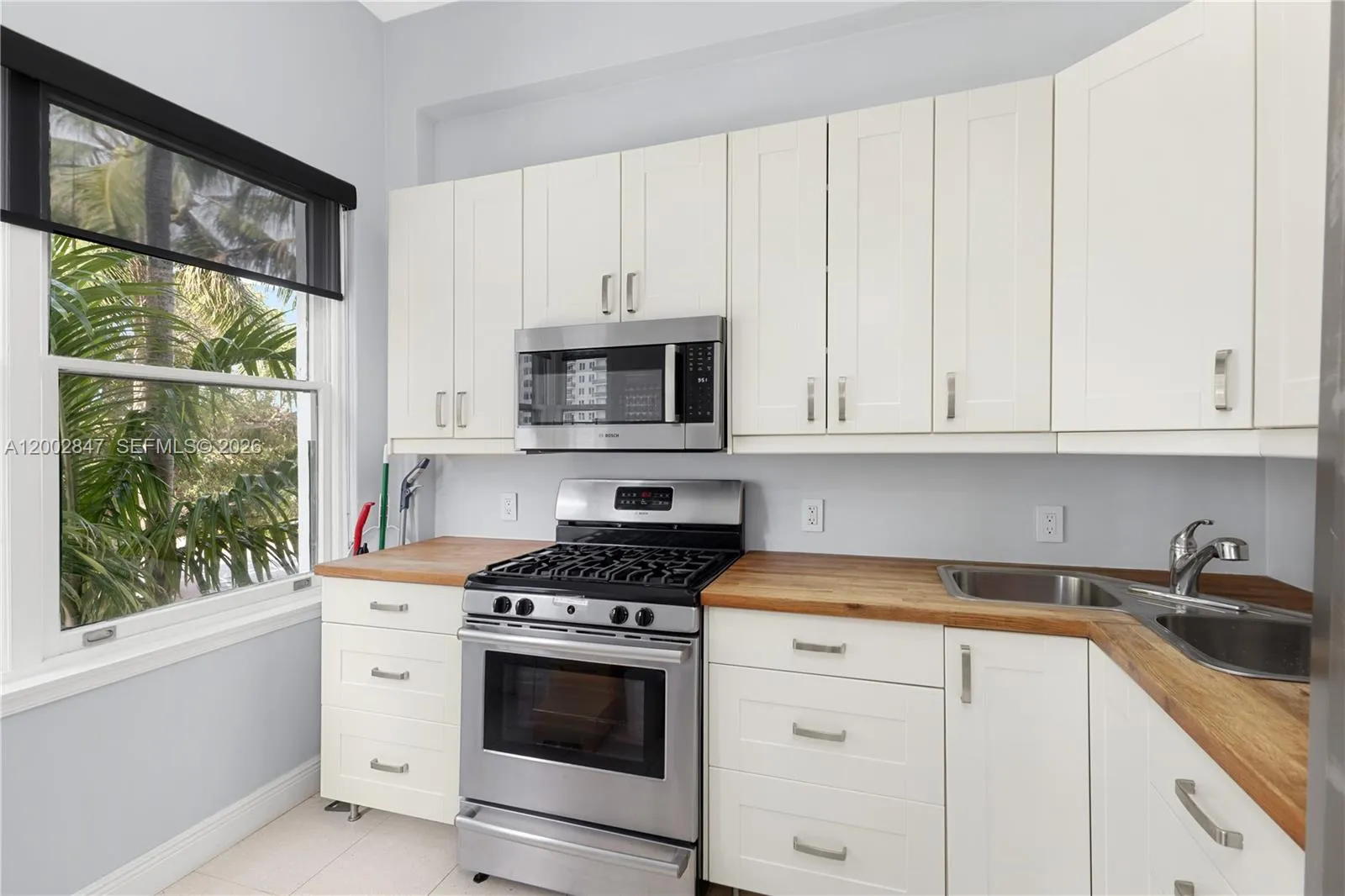 2421 Lake Pancoast Dr # 3D, Miami Beach FL 33140