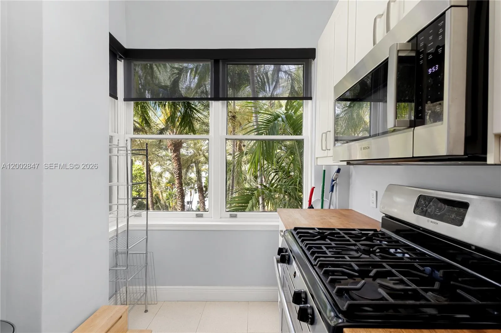 2421 Lake Pancoast Dr # 3D, Miami Beach FL 33140