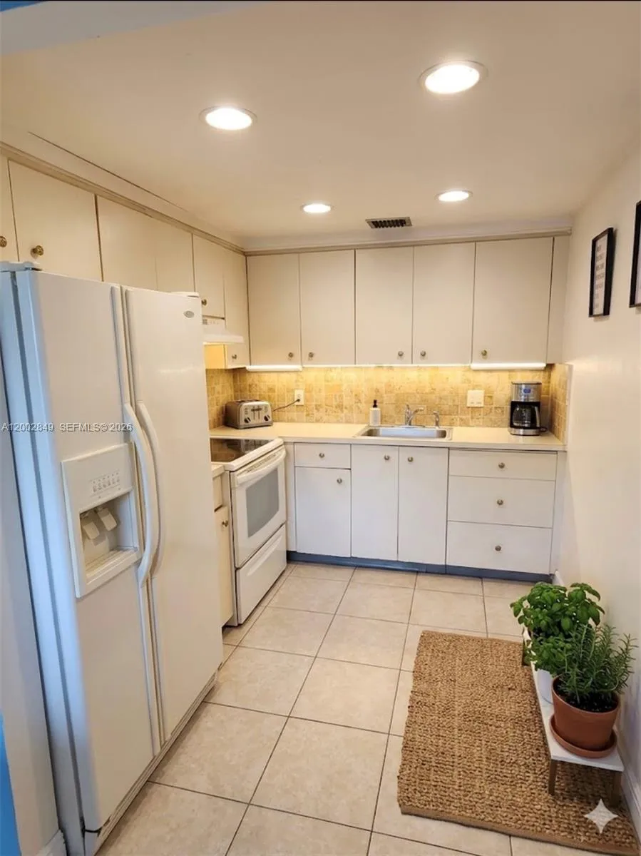 1401 SW 134th Way # 106C, Pembroke Pines FL 33027