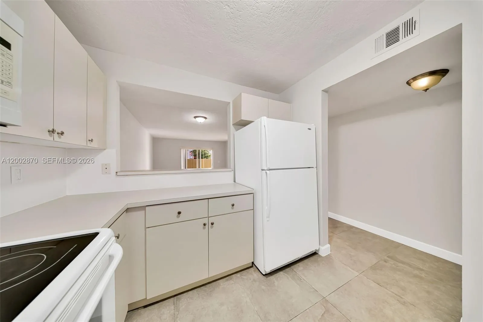 2610 W 76th St # 106, Hialeah FL 33016