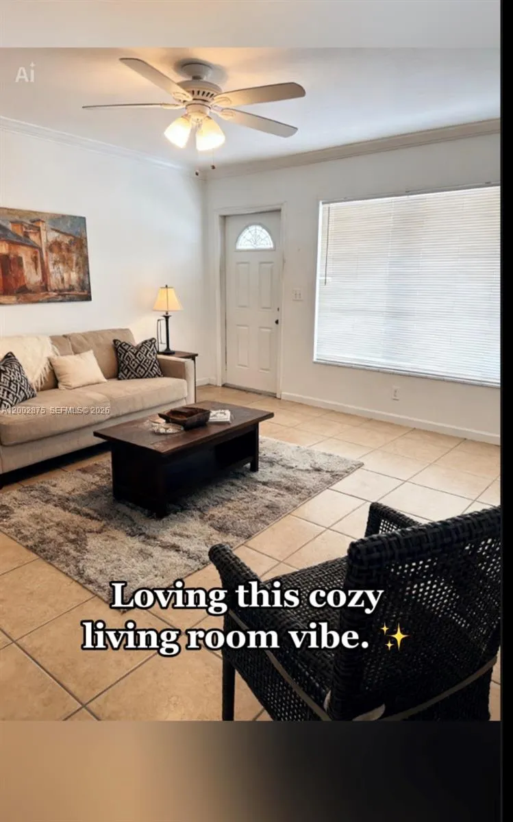 412 SW 10th St # 2, Hallandale Beach FL 33009