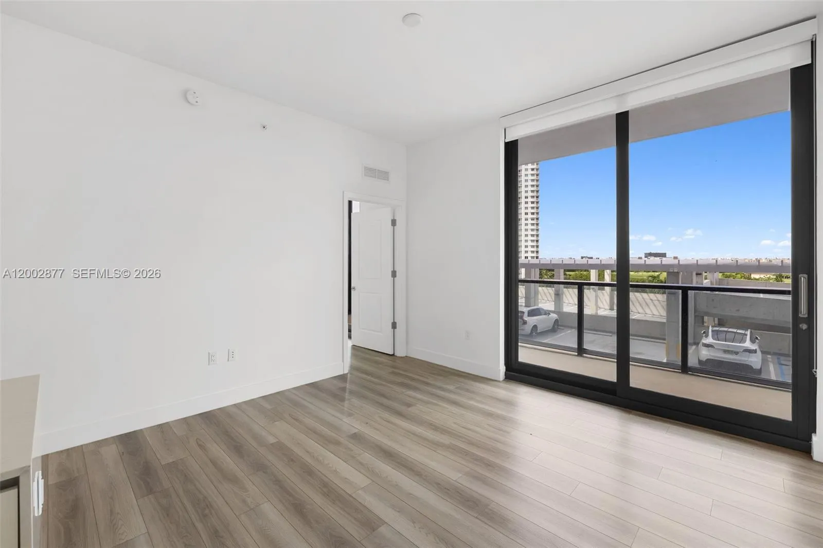 101 Diplomat Pkwy # 805, Hallandale Beach FL 33009