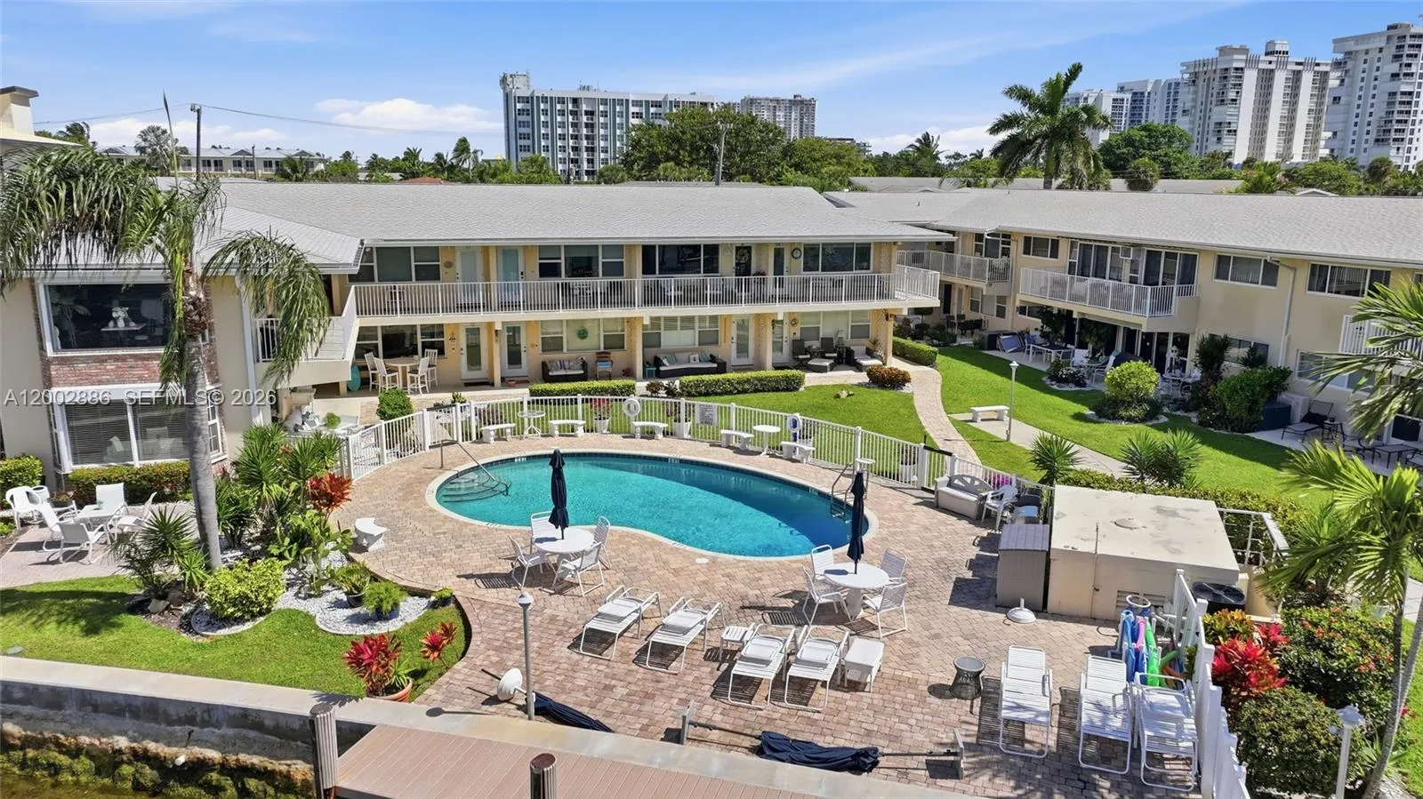 3216 SE 12th St # 8, Pompano Beach FL 33062