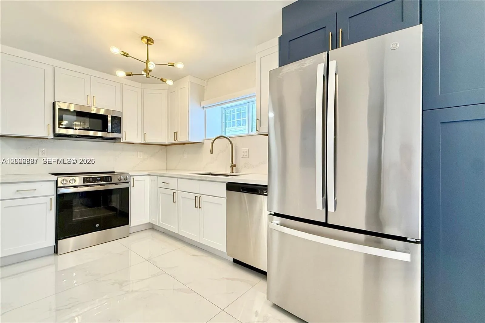 4122 Collins Ave # 2B, Miami Beach FL 33140