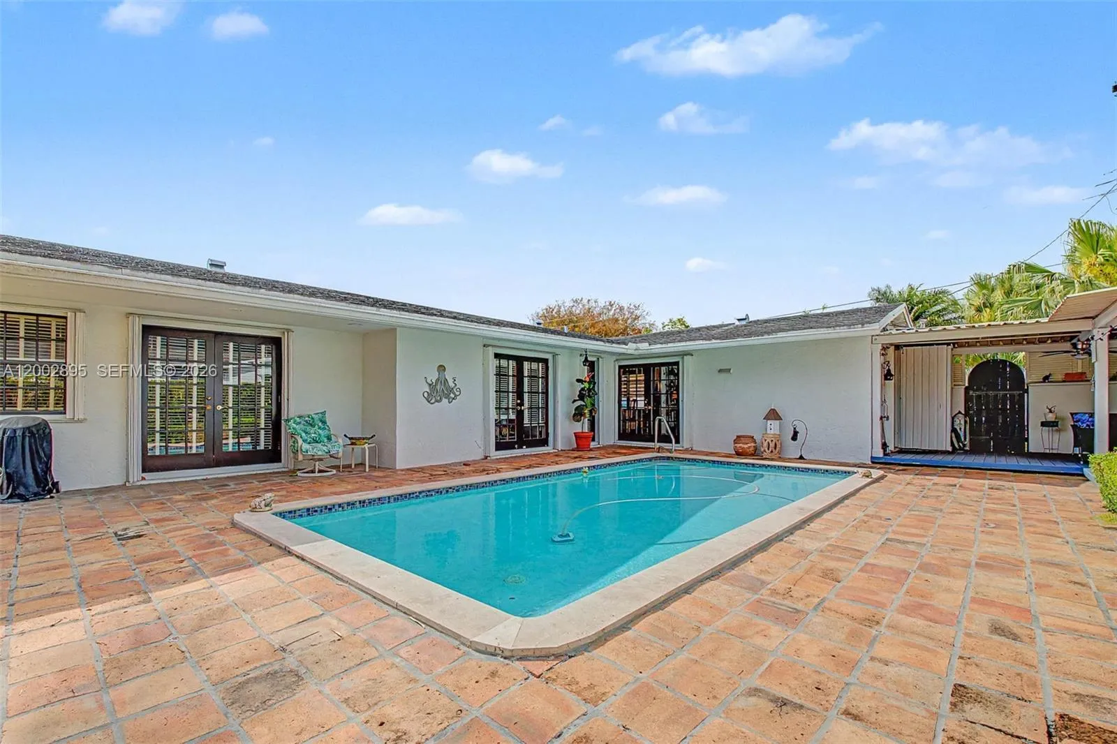 10841 SW 68th Dr, Miami FL 33173