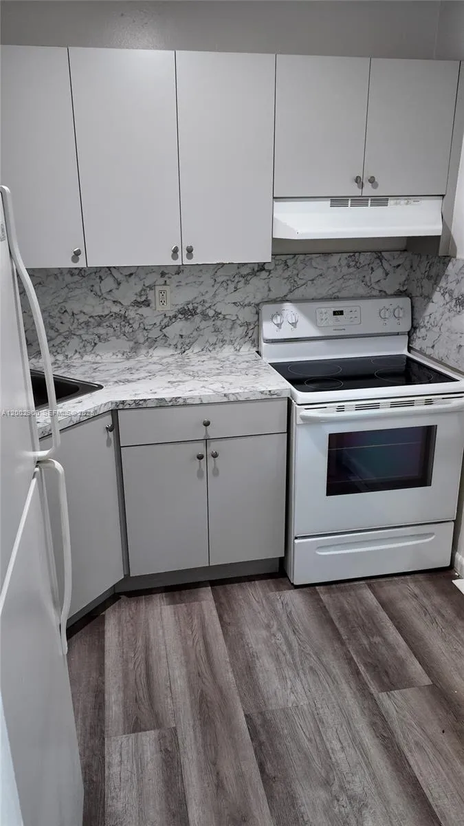 10820 SW 200th Dr # 225, Cutler Bay FL 33157