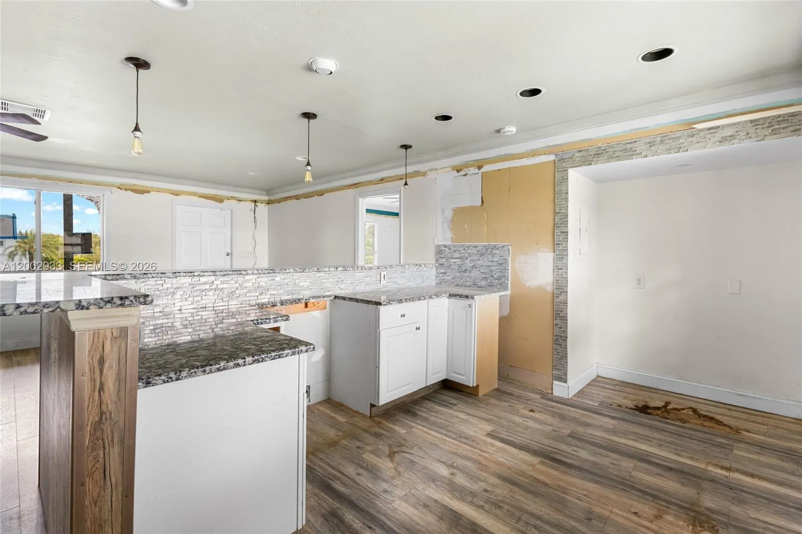 301 ALLEN AVE, Everglades City FL 34139