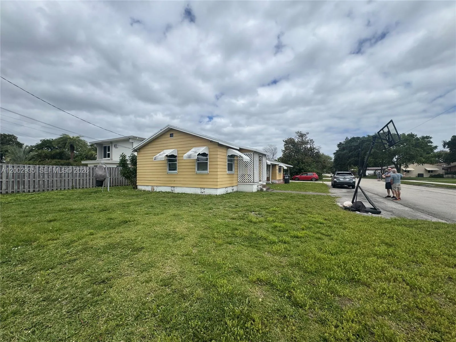 1512 N 23rd Ave, Hollywood FL 33020