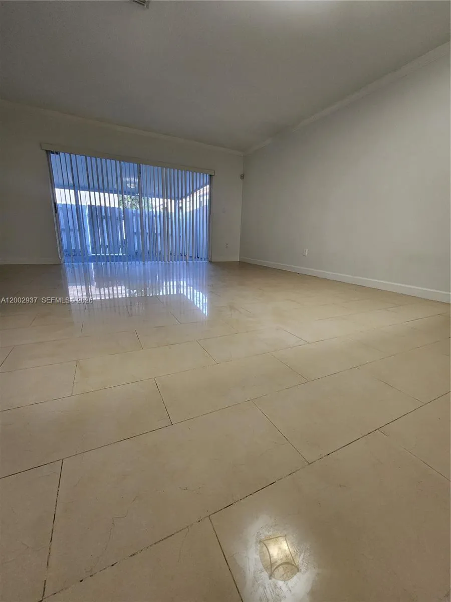 6485 SW 129th Ave, Miami FL 33183