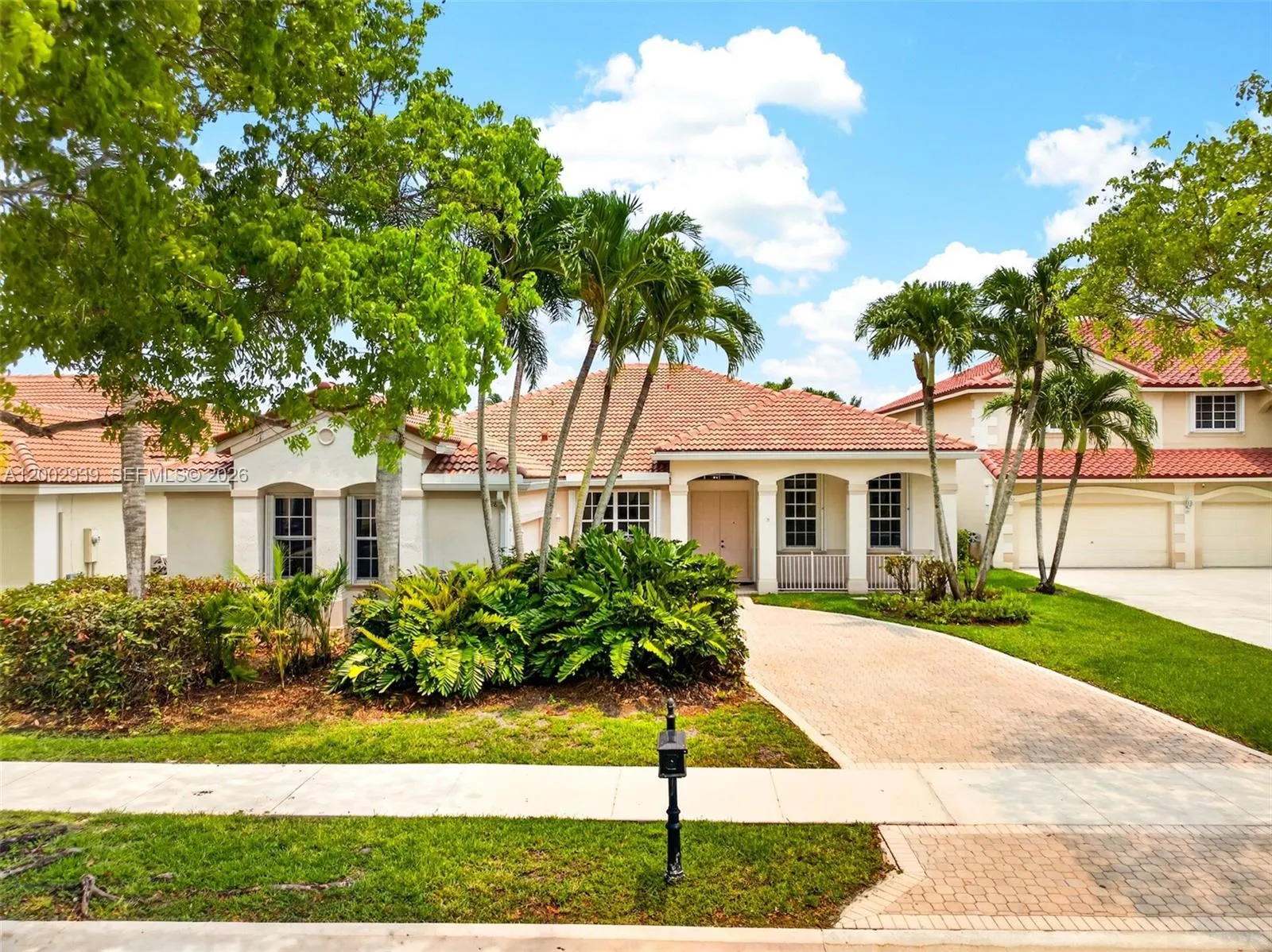 3928 Heron Ridge Ln, Weston FL 33331