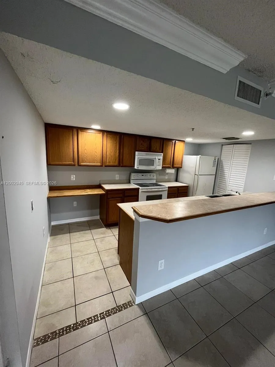 9907 Westwood Dr # 2, Tamarac FL 33321