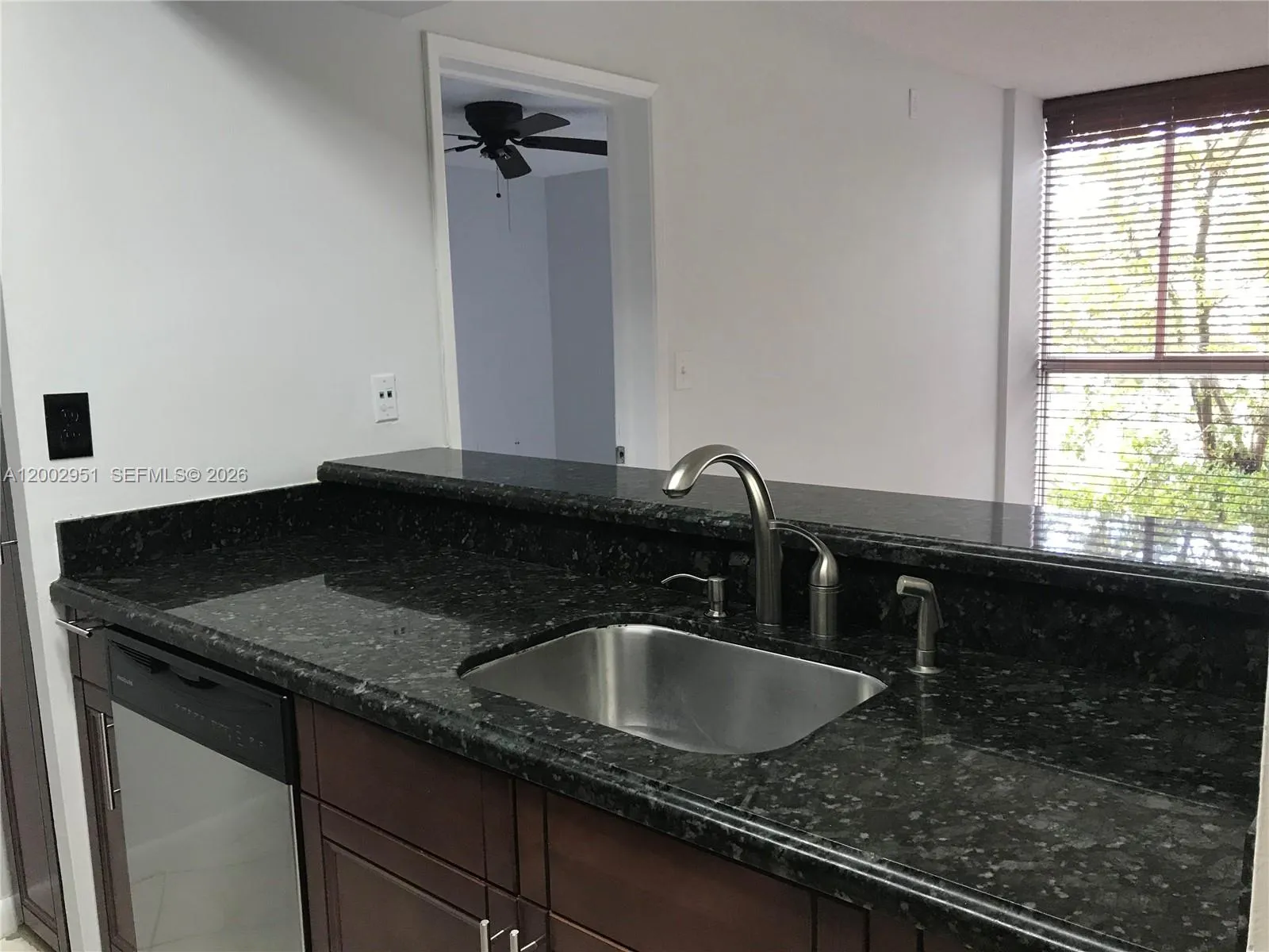 7075 NW 186th St # C408, Hialeah FL 33015