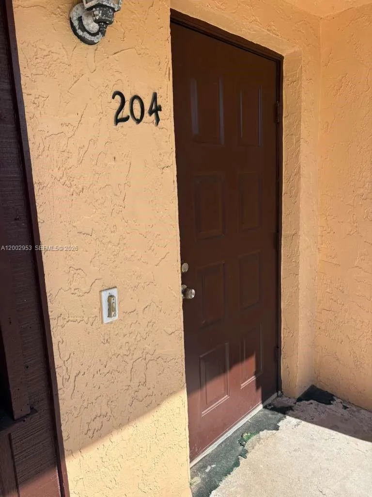 5937 Forest Hill Blvd # 204, West Palm Beach FL 33415