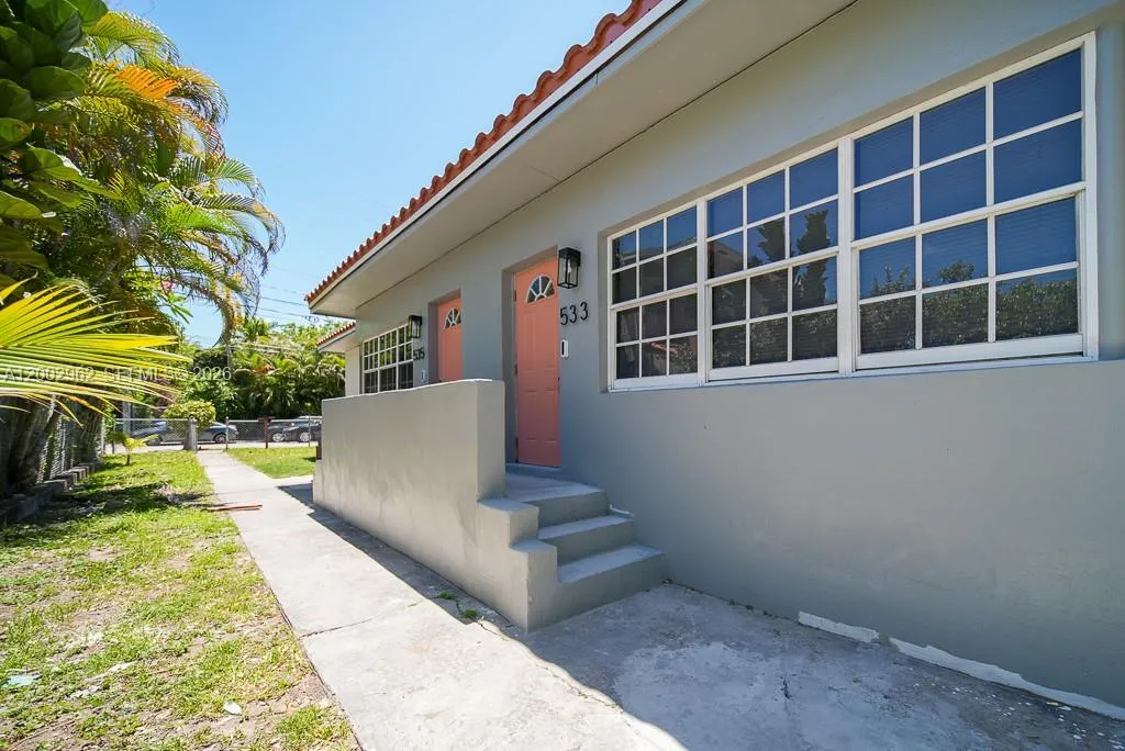 533 NE 67th St # 533, Miami FL 33138