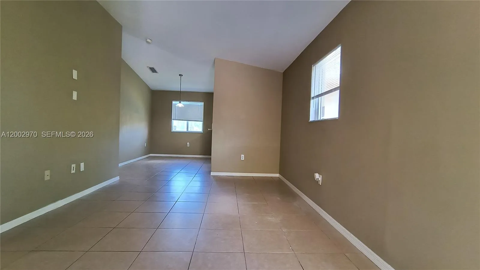 985 NE 34th Ave # 204, Homestead FL 33033