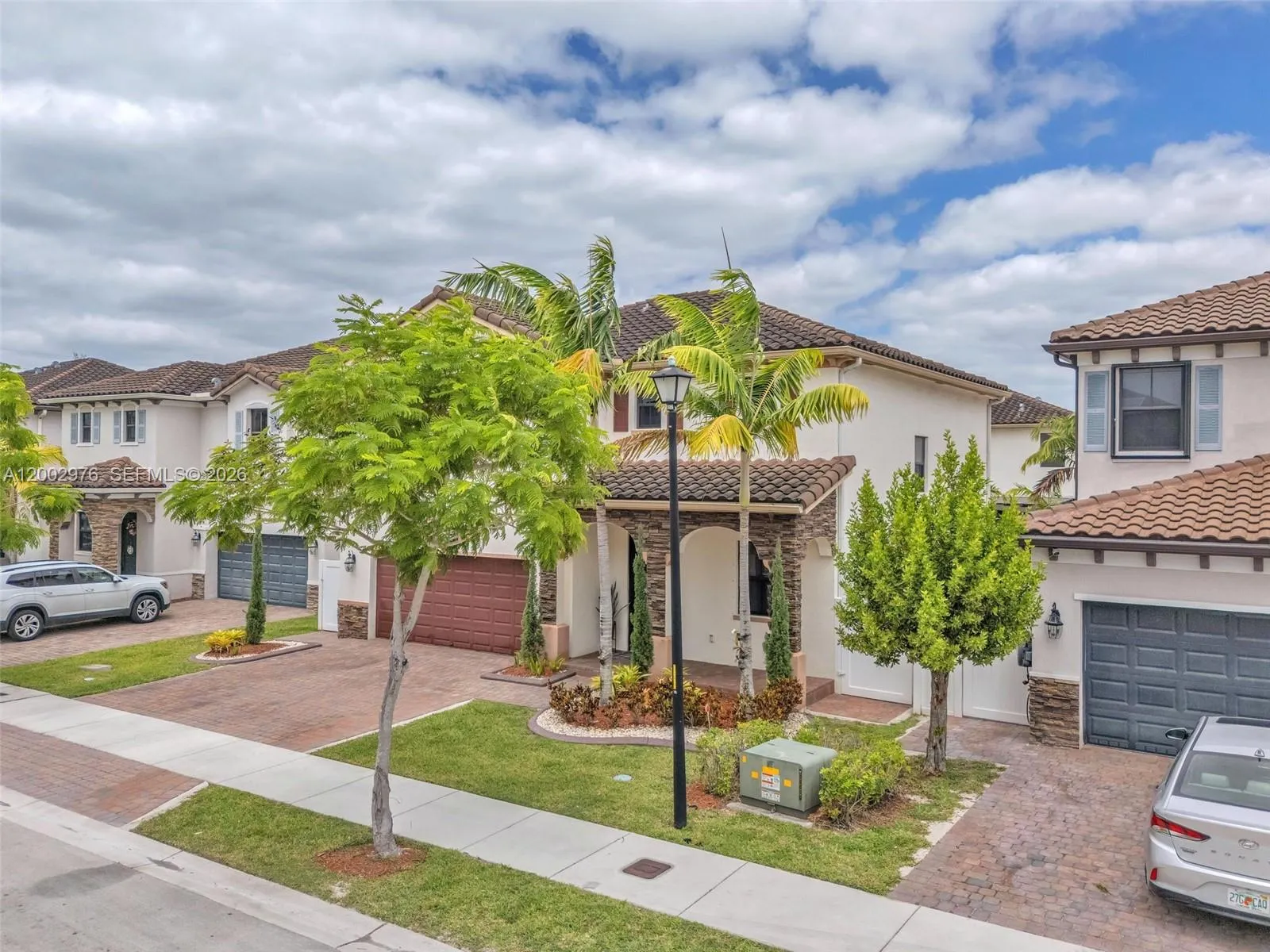 3525 W 94th St, Hialeah FL 33018