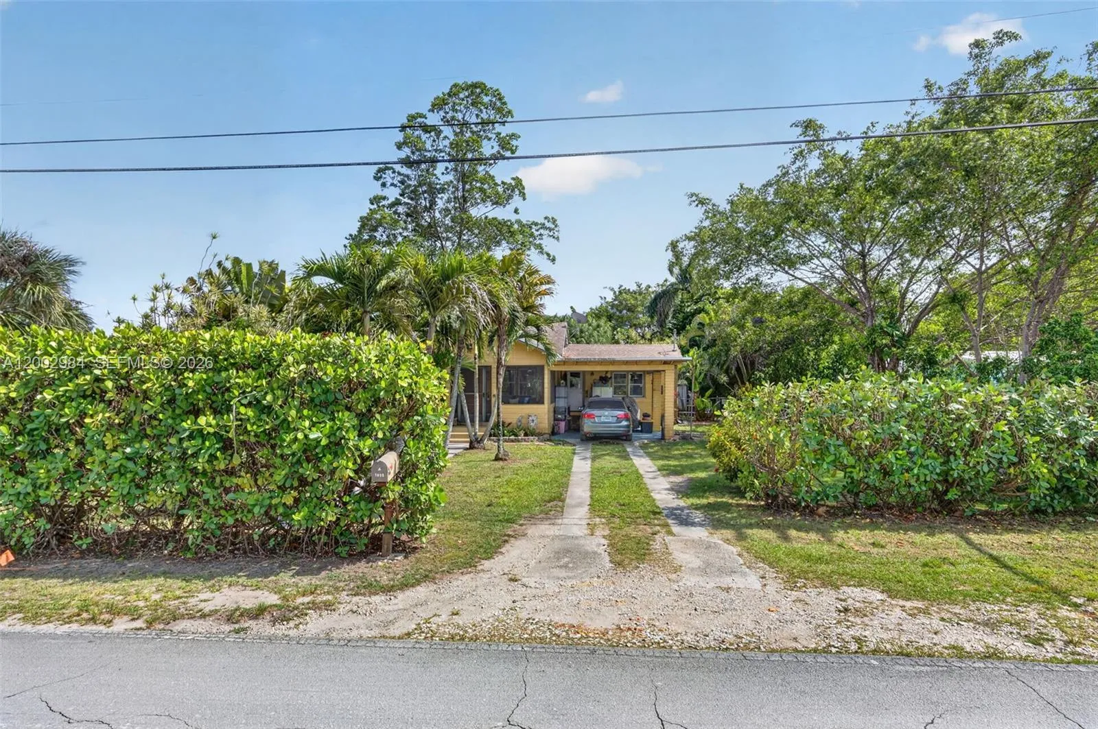 1490 NW 8th St, Homestead FL 33030