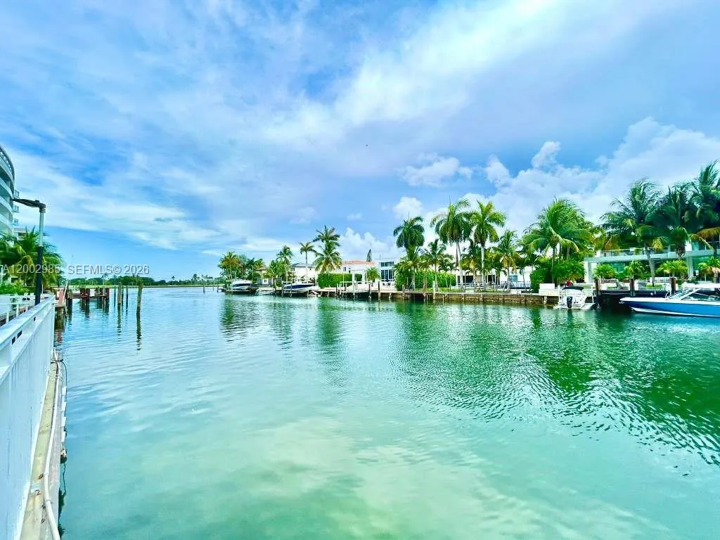 9500 W Bay Harbor Dr # 2G, Bay Harbor Islands FL 33154