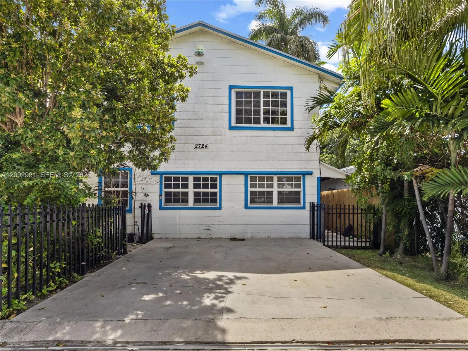 2724 NW 19th Ave, Miami FL 33142