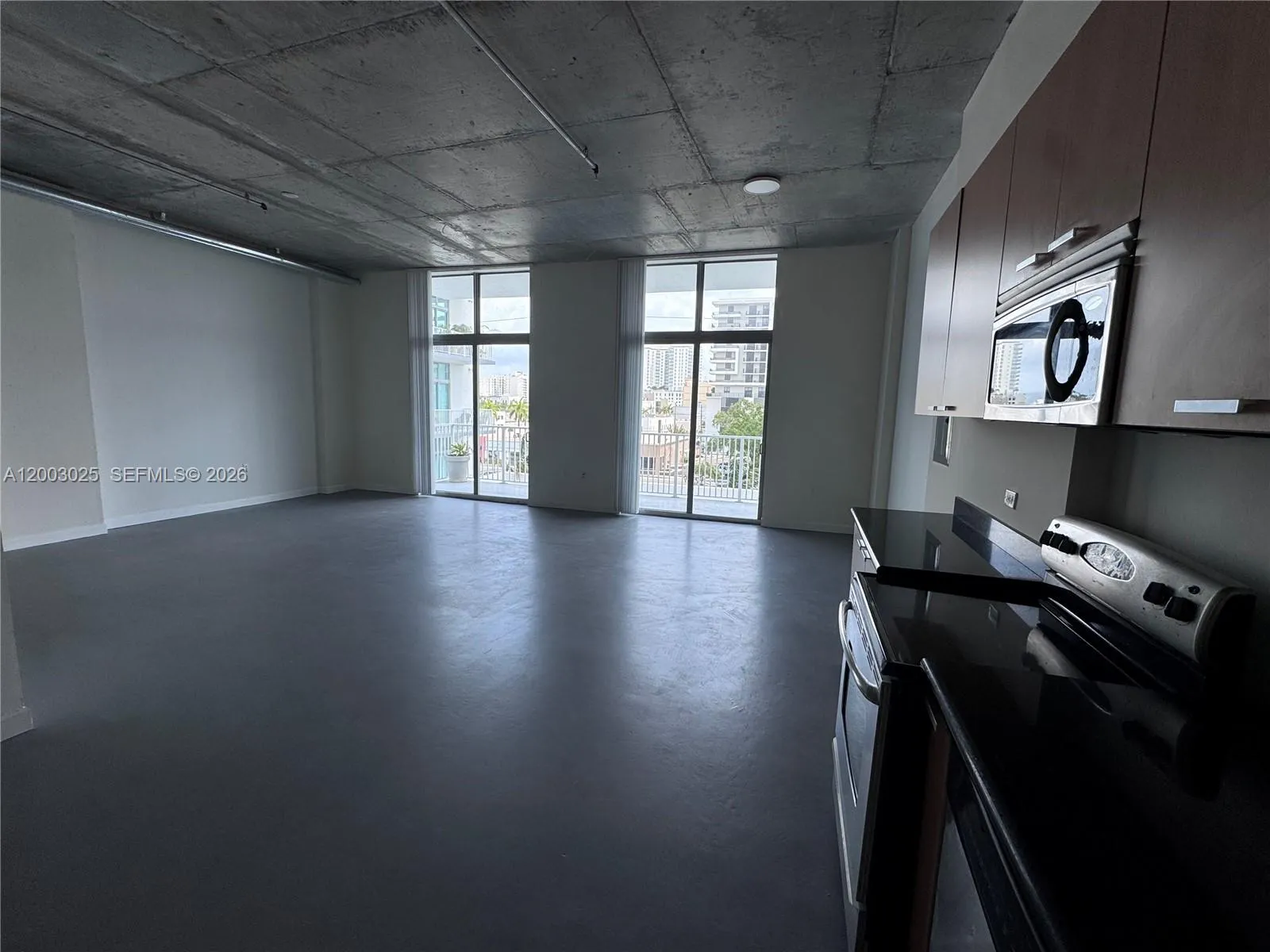 2100 Van Buren St # 412, Hollywood FL 33020