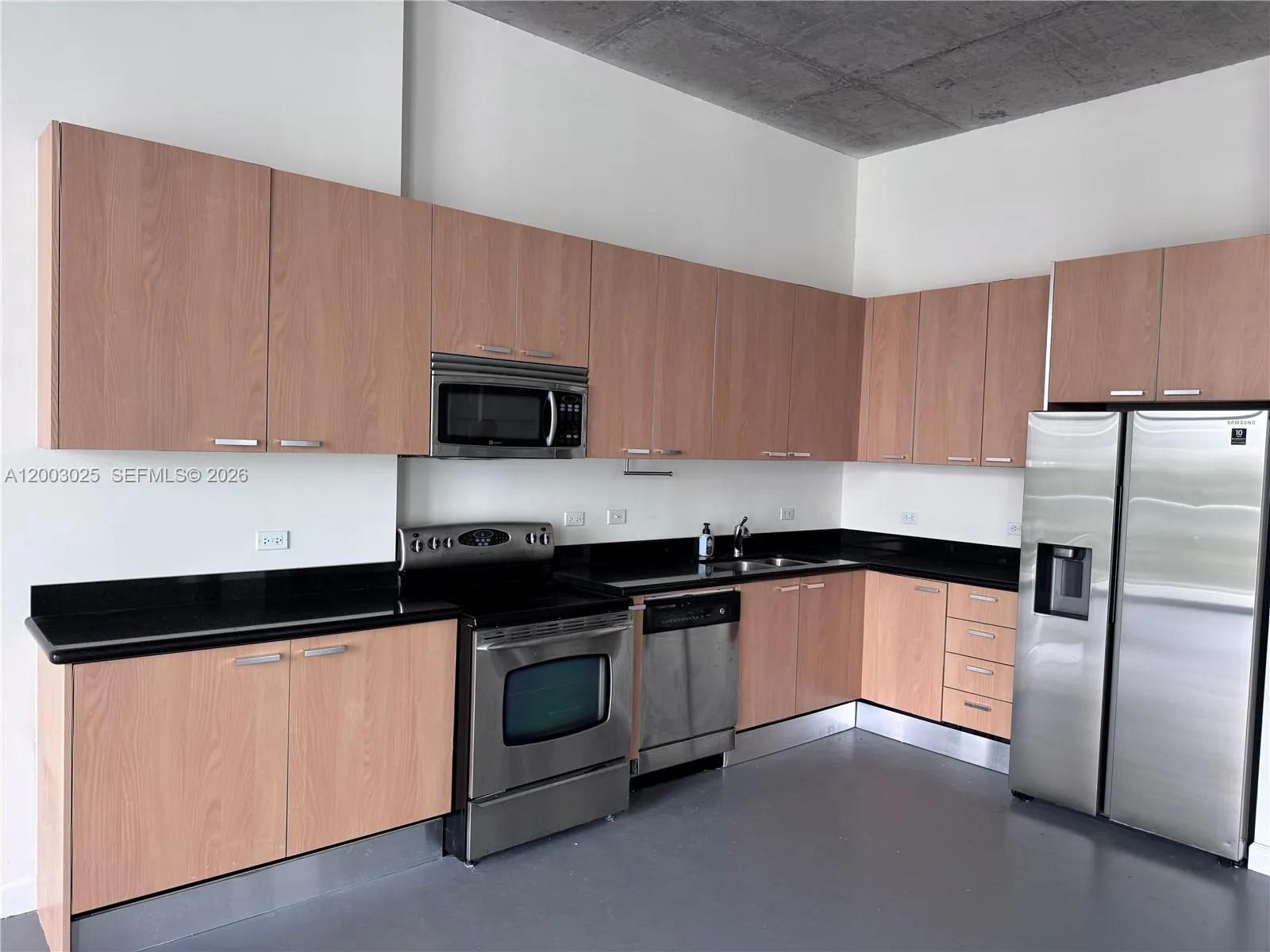 2100 Van Buren St # 412, Hollywood FL 33020