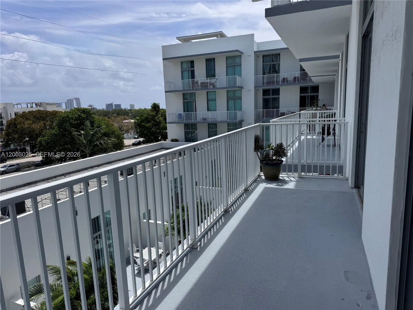 2100 Van Buren St # 412, Hollywood FL 33020