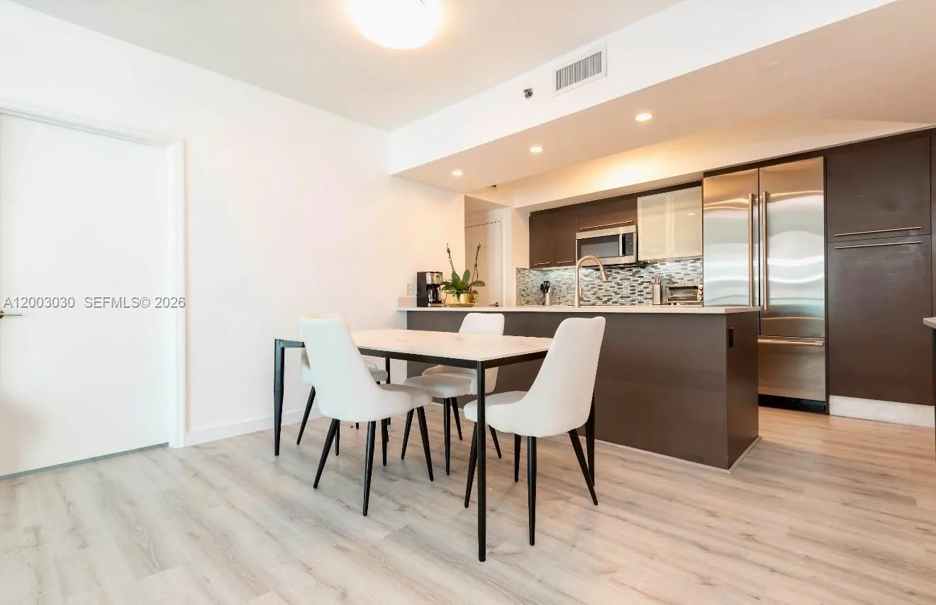 55 SE 6th St # 3403, Miami FL 33131