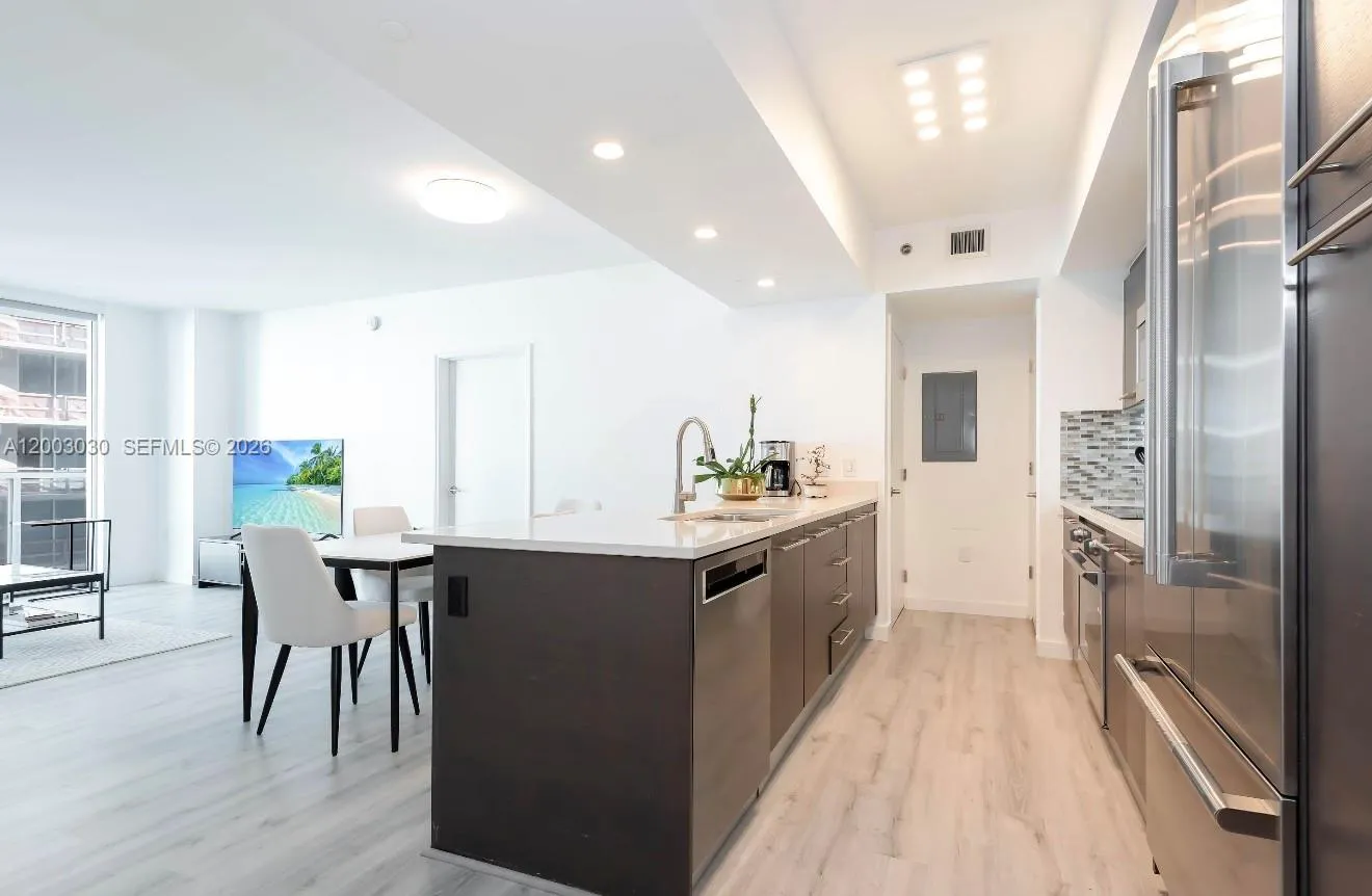 55 SE 6th St # 3403, Miami FL 33131