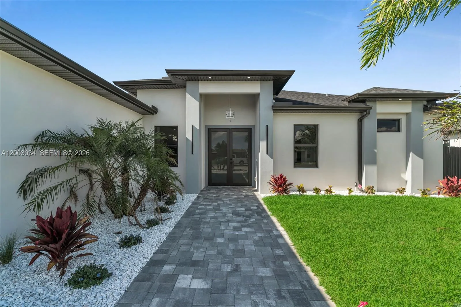 1055 Embers PKWY W, Cape Coral FL 33993