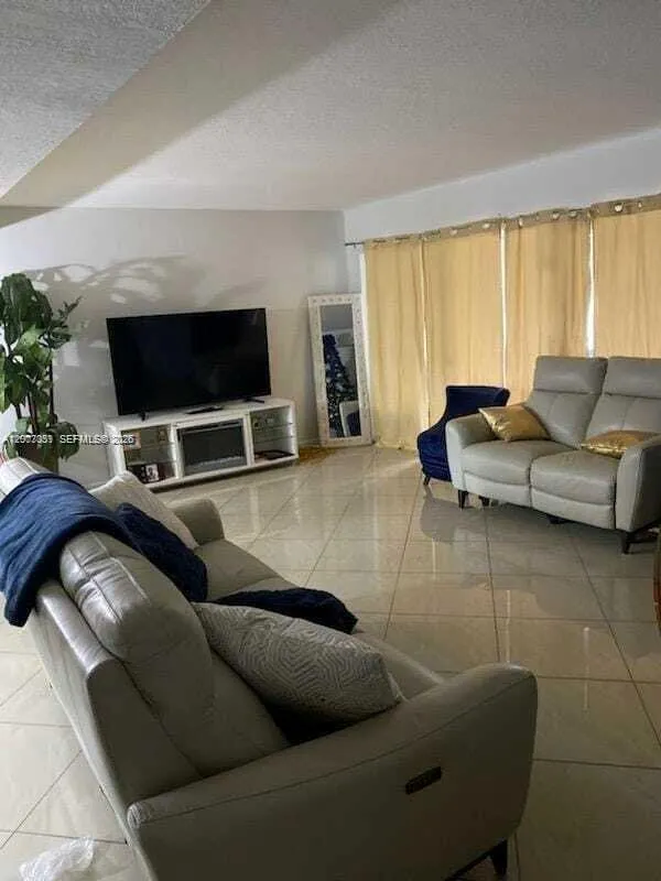 1815 NW 56th Ter # 15, Lauderhill FL 33313