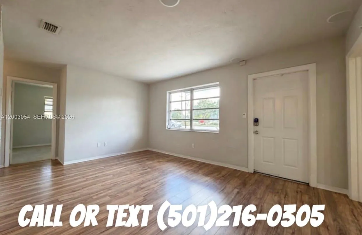 5925 SW 27th St, West Park FL 33023