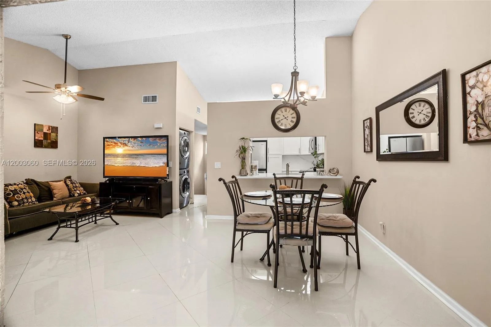 906 Republic Ct, Deerfield Beach FL 33442