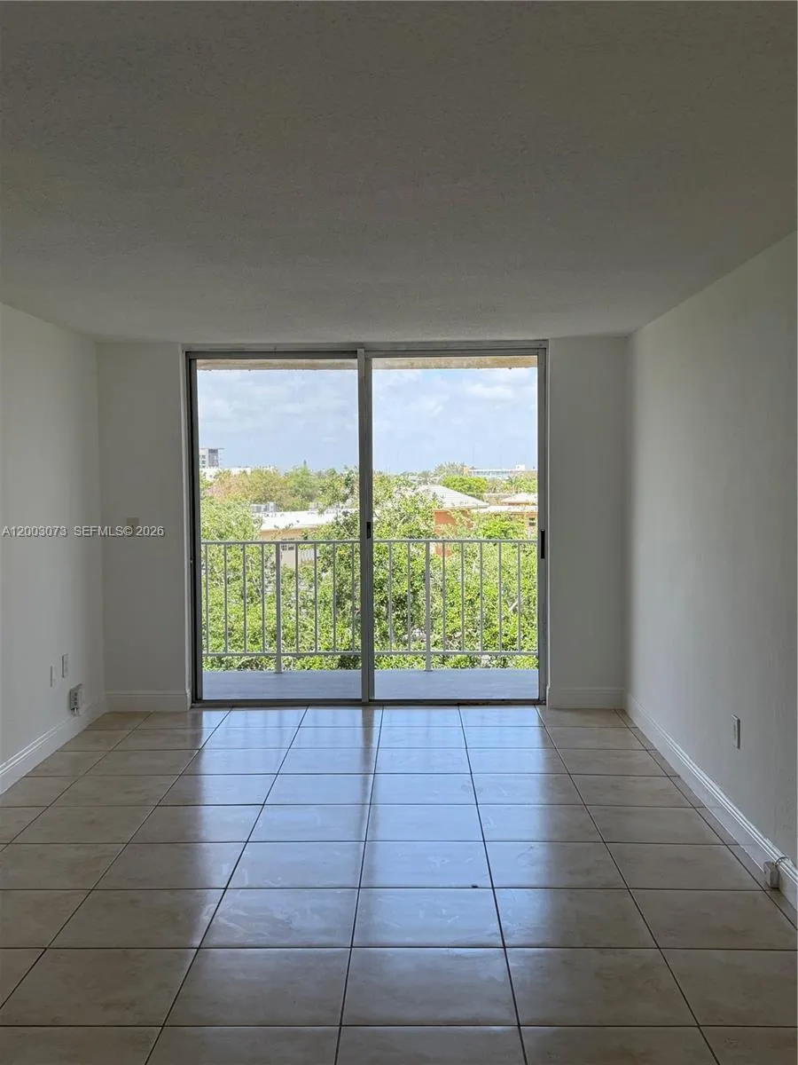1805 Sans Souci Blvd # 526, North Miami FL 33181
