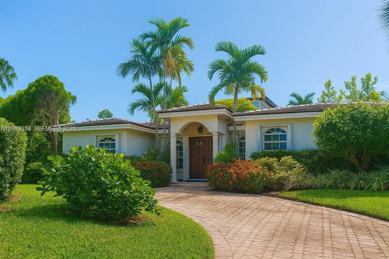 401 Warren Ln, Key Biscayne FL 33149