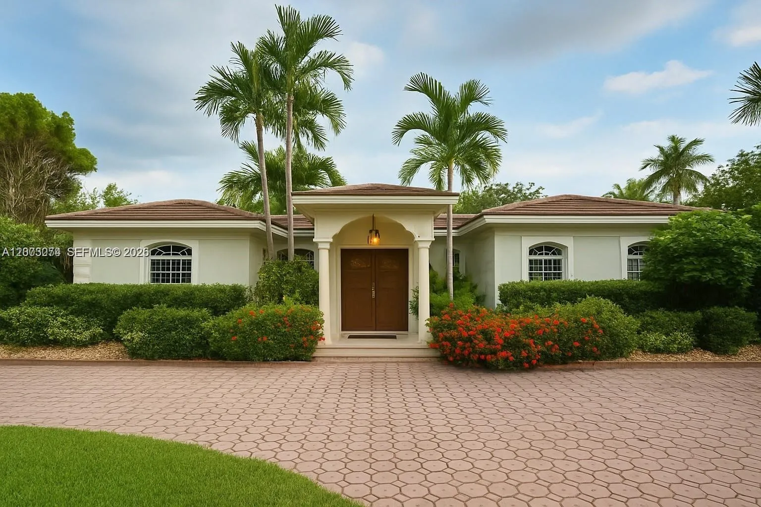 401 Warren Ln, Key Biscayne FL 33149