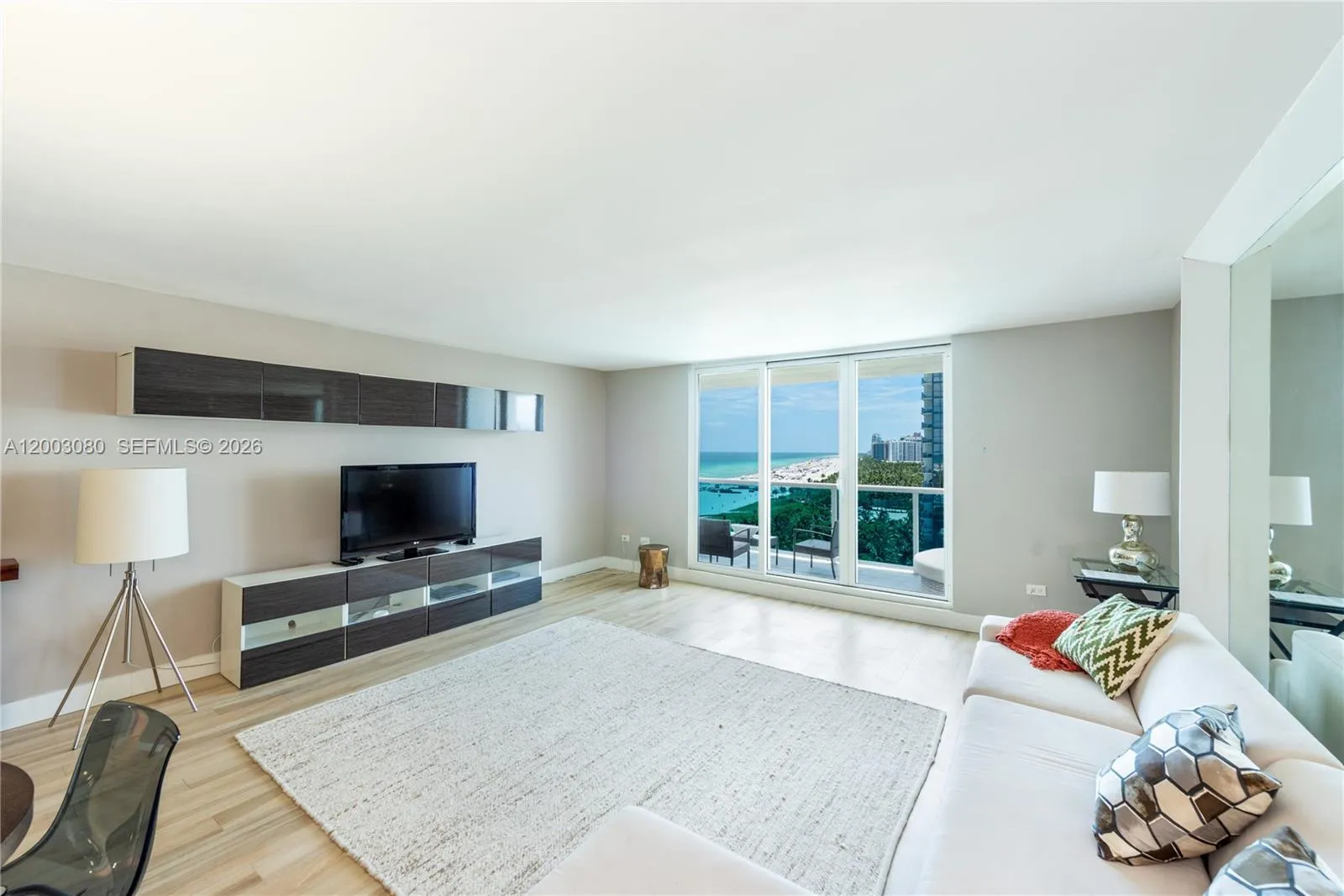 2301 Collins Ave # 1009, Miami Beach FL 33139