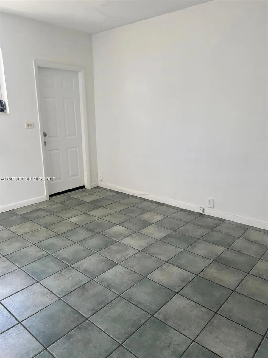 12605 NE 13th Ave # 6, North Miami FL 33161