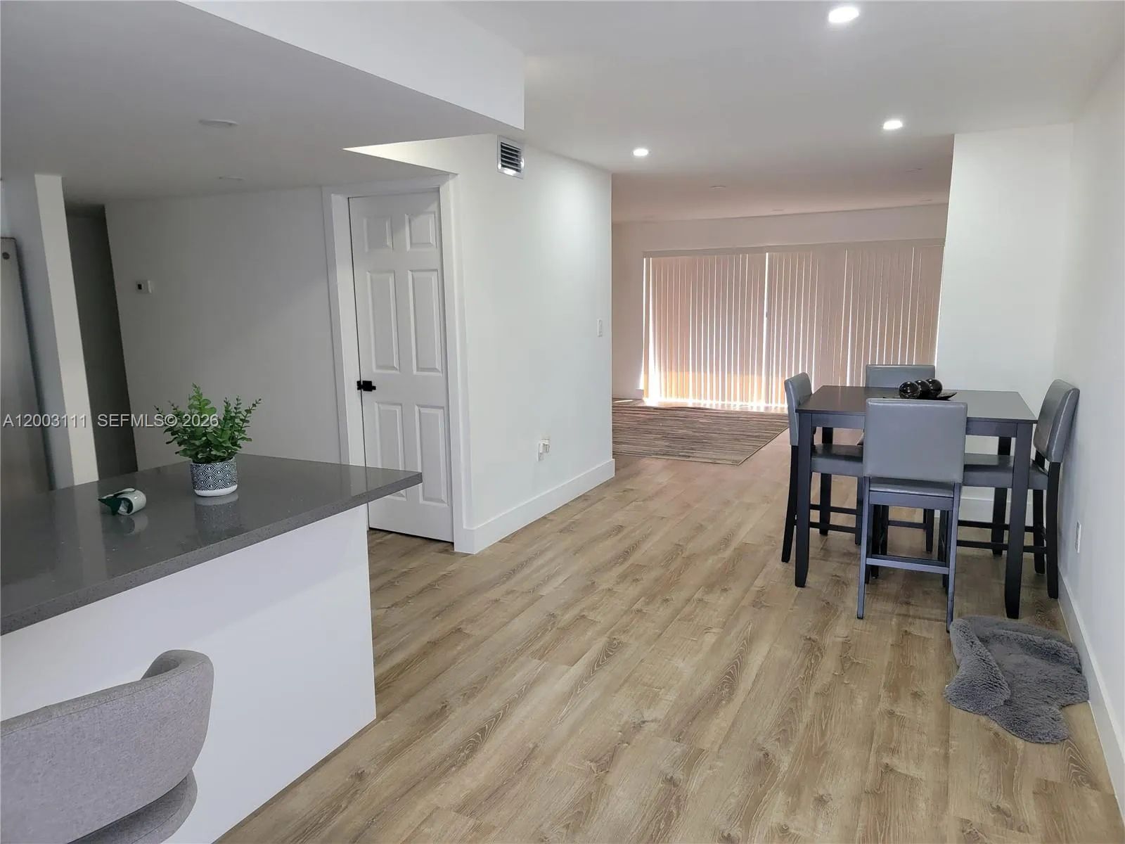 9371 Fontainebleau Blvd # I103, Miami FL 33172