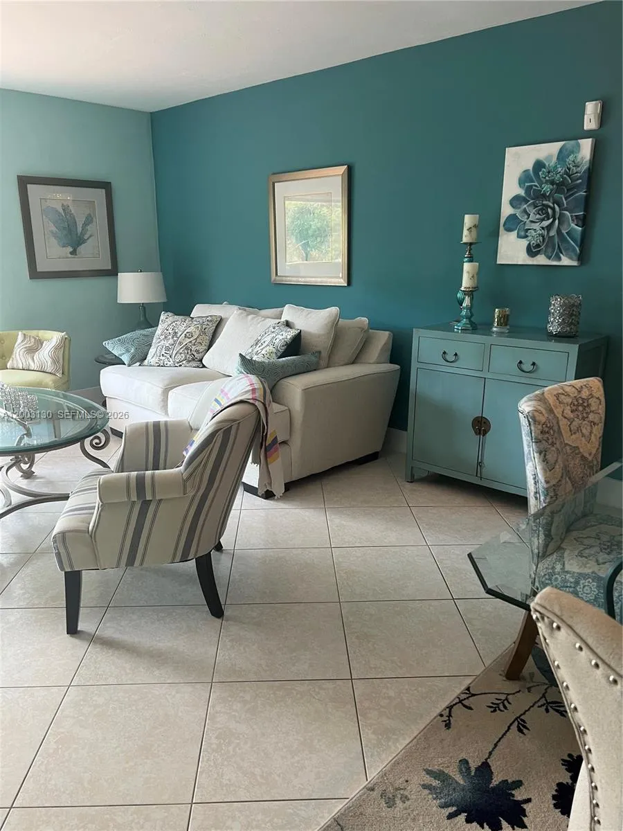 8335 SW 72nd Ave # 212D, Miami FL 33143