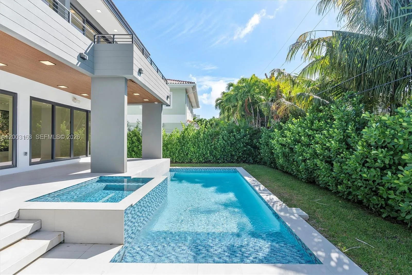 760 Woodcrest Rd, Key Biscayne FL 33149