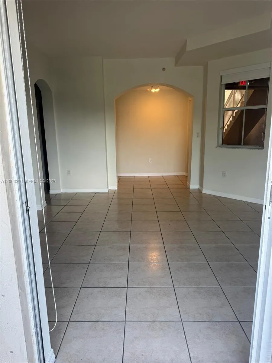 8826 W Flagler St # 102, Miami FL 33174